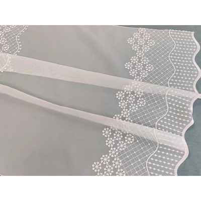 Csenge - fehér, bordűrös hímzett voile - 290cm