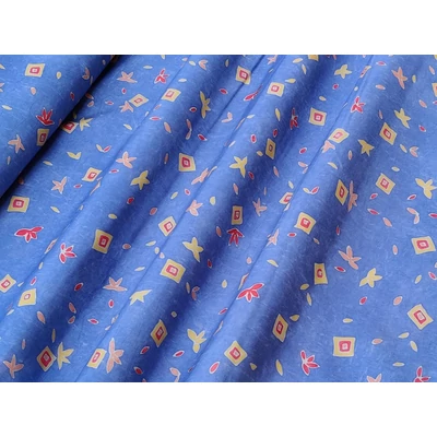 Kék alapon sárga és pink mintás dekor