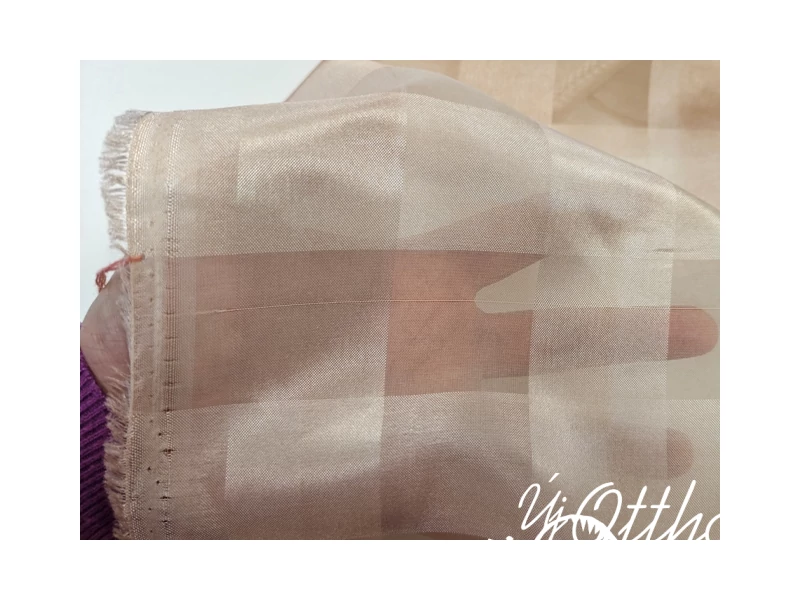 Világos barna kockás voile