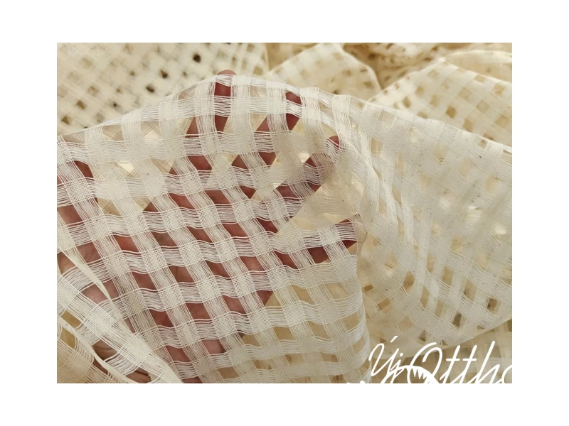 Gonzi lenes fényáteresztő