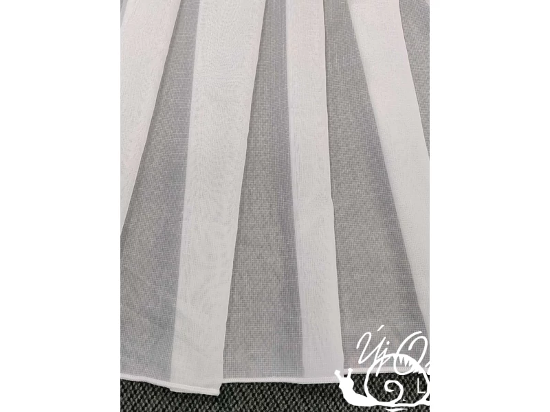 Kaba - 257cm - apró kockásan szőtt törtfehér voile